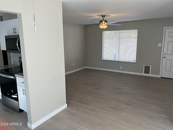 4th image of 3148 W SOLANO Drive N