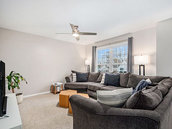 5th image of 1329 Myrtle St NW