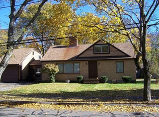 5 Stone St, Danvers, MA 01923