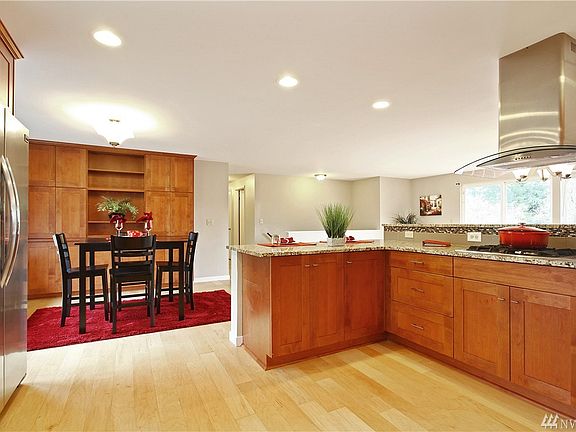 5th image of 3519 58th Ave NW
