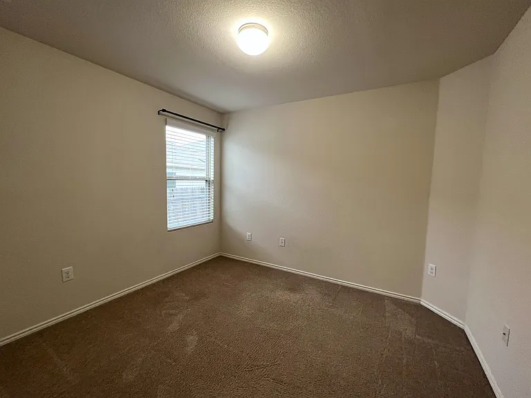 5808 Eden Dr — Photo 14