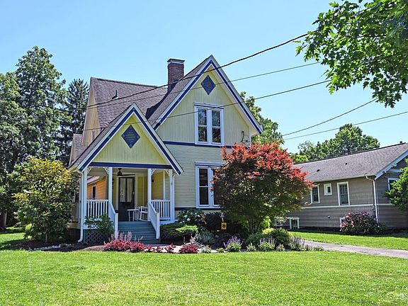 2nd image of 9 Walnut Ave