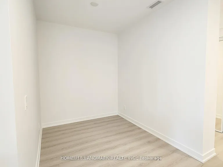 100 Queen St E #1005 — Photo 18