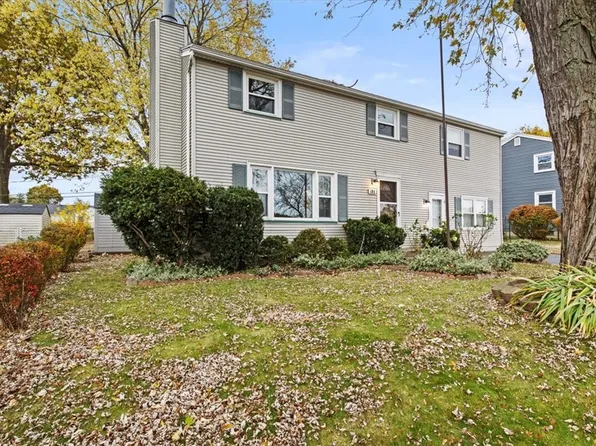 104 Whipple Ln, Rochester, NY 14622