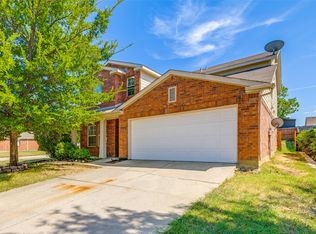 8924 Tumbleweed Dr, Aubrey, TX 76227