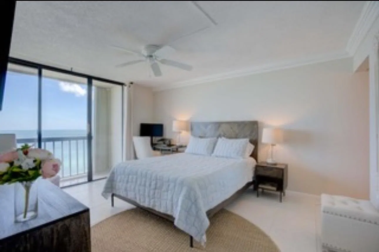 2 bed, 1023 sqft, $5,800 — Photo 3