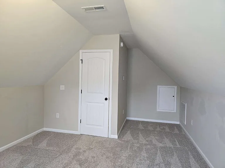 205 Buckeye Ct N — Photo 24
