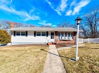 600 Lydia Ave, Woonsocket, RI 02895