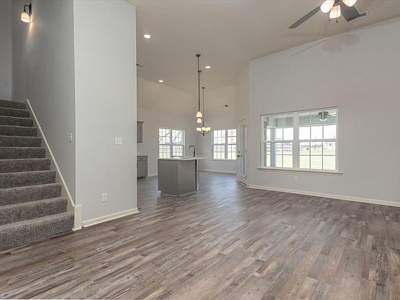 2nd image of 804 Winston Cv