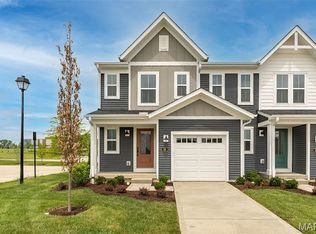 92 Mora Blvd, O'Fallon, MO 63368