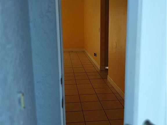 4th image of 4941/4943 Leonard Blvd S