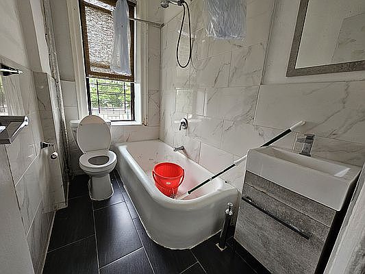 5th image of 2075 E 16th St APT 3H