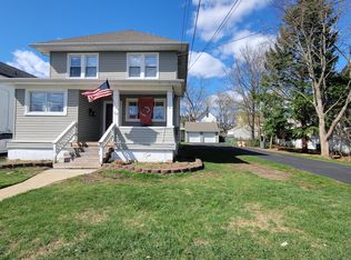 100 3rd St, Keyport, NJ 07735