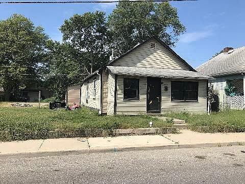 1st image of 554 S Warman Ave