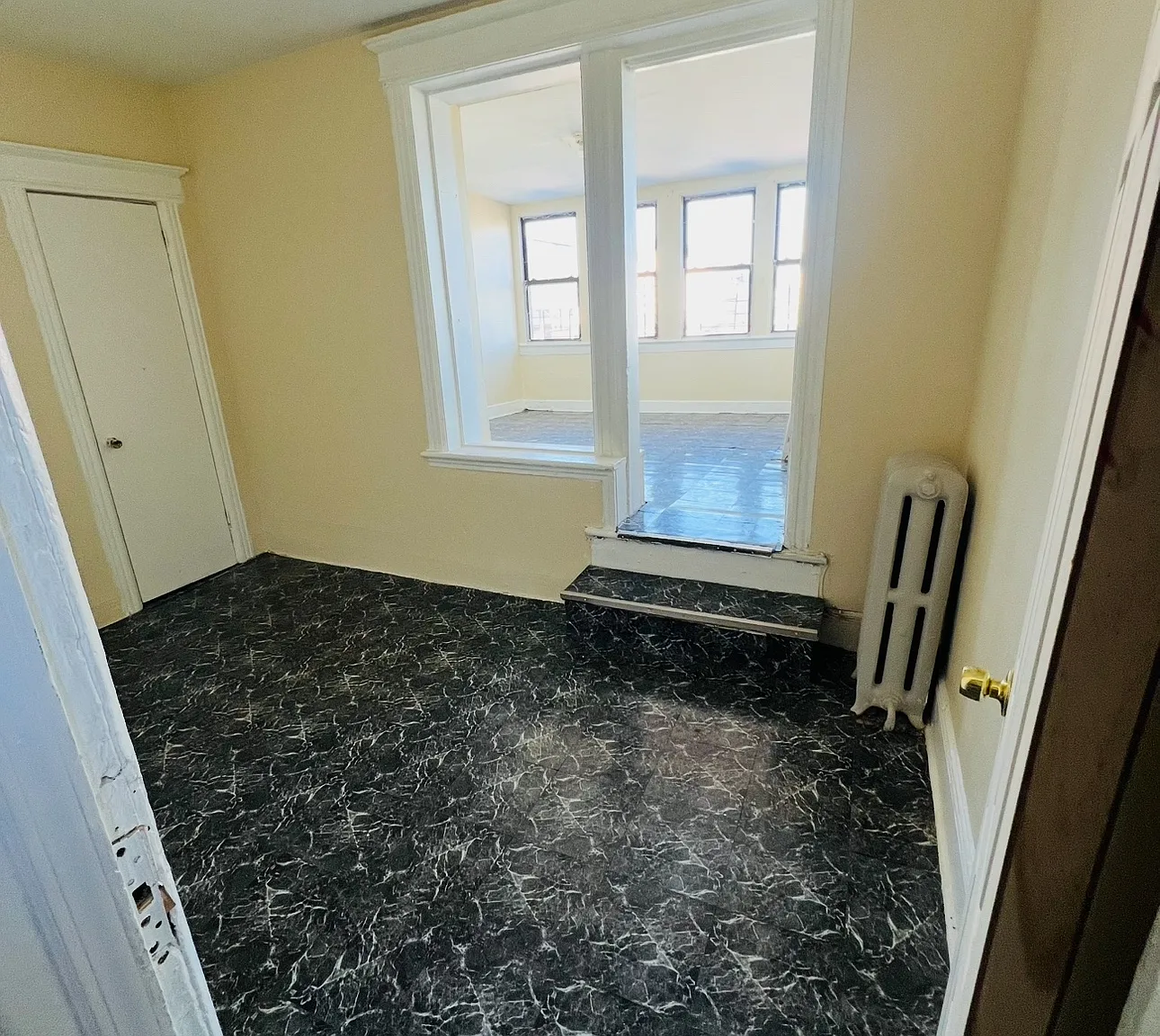 5 bed, $3,795 — Photo 4