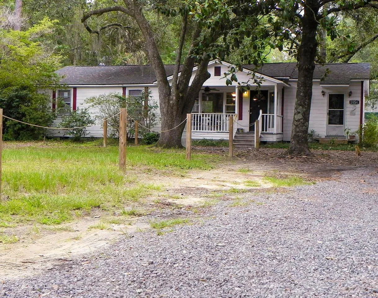 5 bed, 1420 sqft, $2,500 — Photo 2