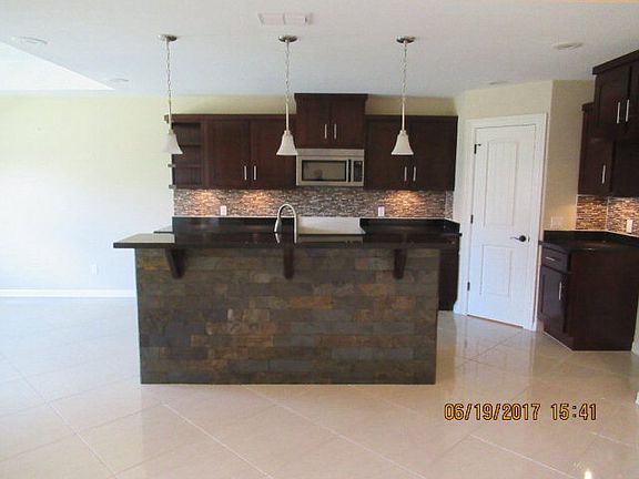 2nd image of 3206 Joycee Dr