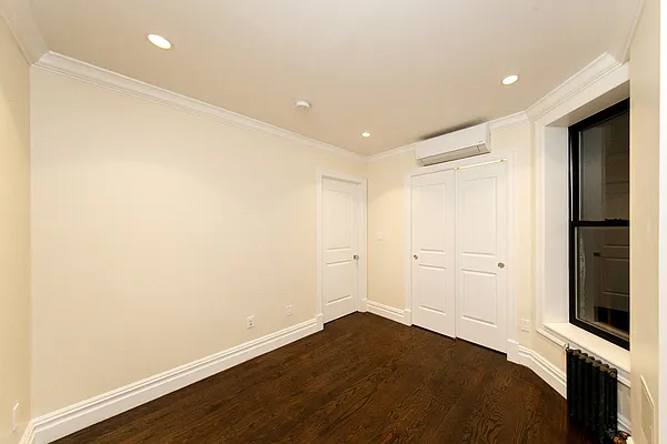 Rented by REAL New York | media 10