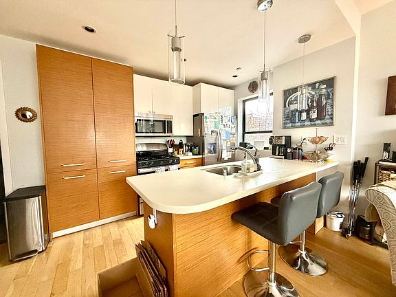5th image of 122 Vanderbilt Ave APT 5C