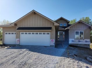 14558 Aurora Ln, Basehor, KS 66007