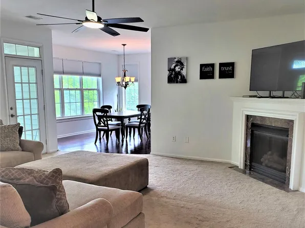 605 Saint Andrews Place #605, Manalapan, NJ 07726