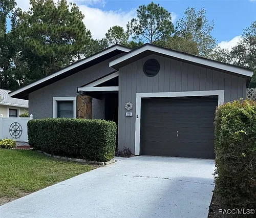 23 Dogwood Dr Photo 1