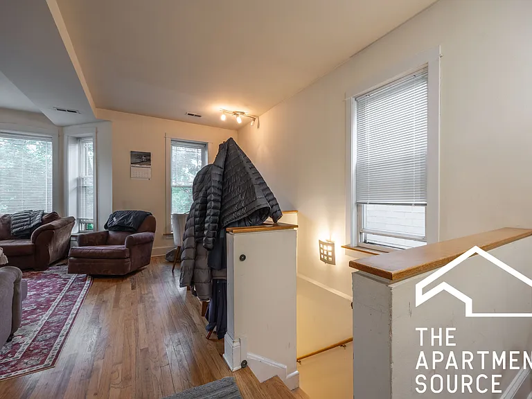1935 N Wood St #2 — Photo 13