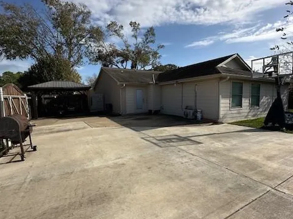 12102 SE Fairbury Dr, Houston, TX 77089