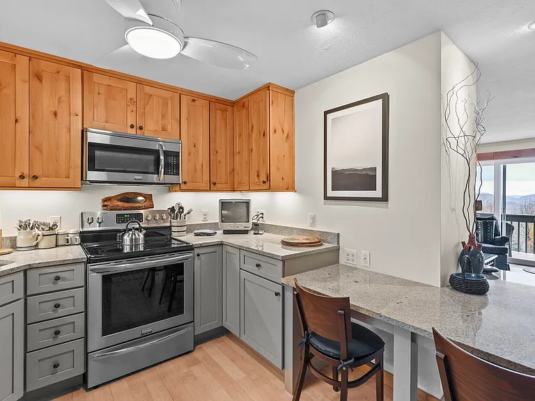 161 Skyleaf Dr #E-19 — Photo 4