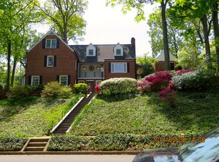 (Undisclosed Address), Arlington, VA 22202