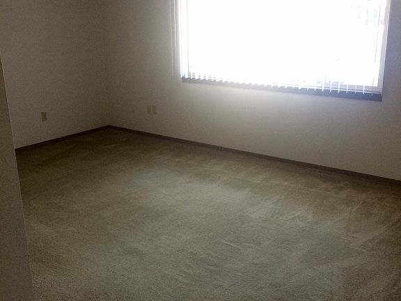 5th image of 5919 158th Avenue Ct E APT A