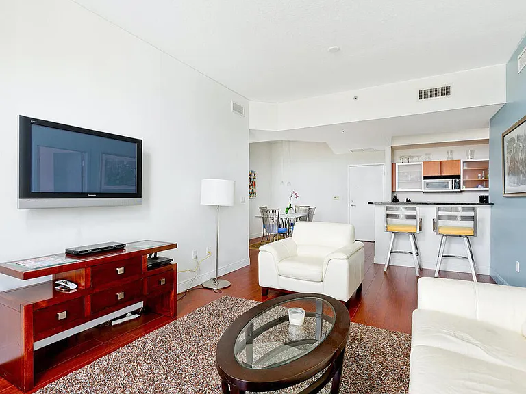 1551 N Flagler Dr #2 — Photo 8