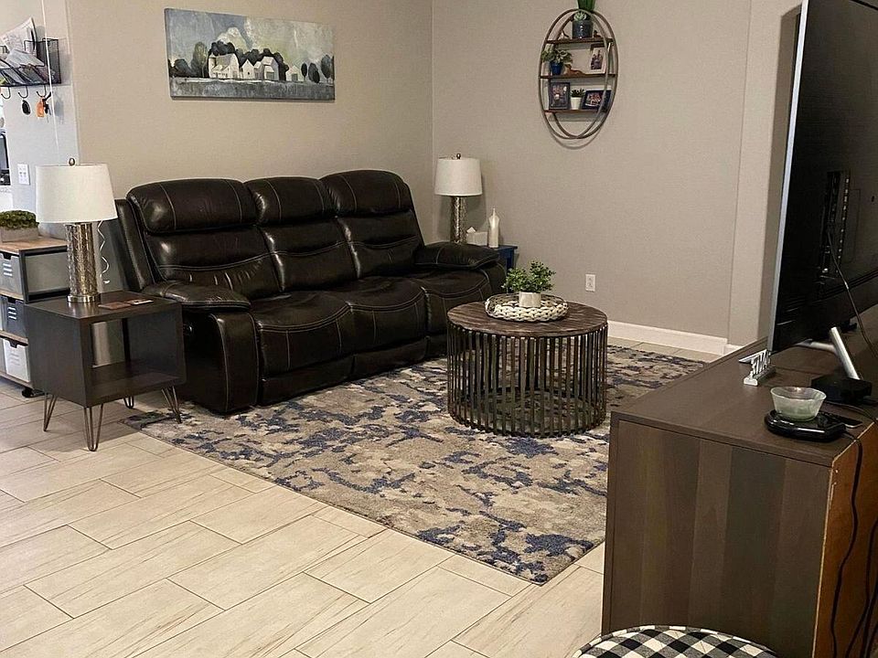 1st image of 1393 E Las Colinas Dr