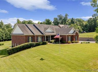 6807 Lake Of The Woods Dr, Georgetown, IN 47122