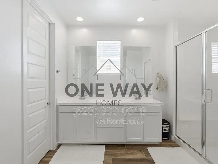 10204 E Ulysses Ave — Photo 6