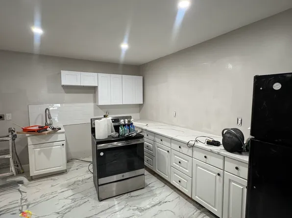 1012 Dixwell Ave #2, Hamden, CT 06514