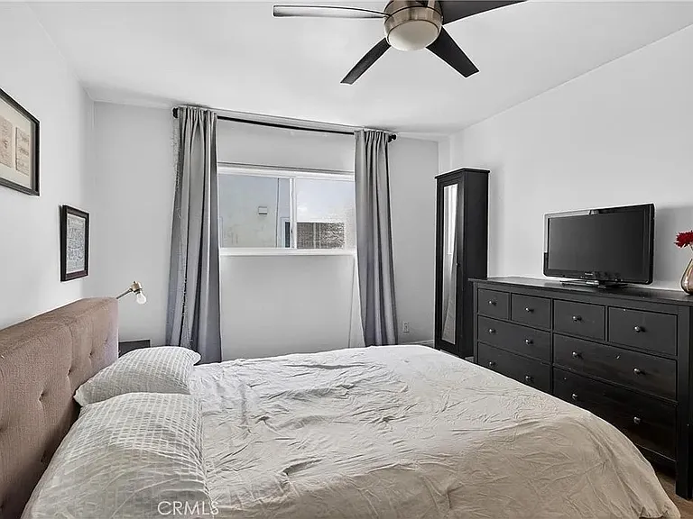 8710 Delgany Ave #8 — Photo 22