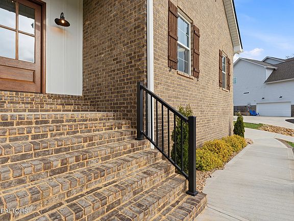 3rd image of 295 Caulderwood Ln Lot 68