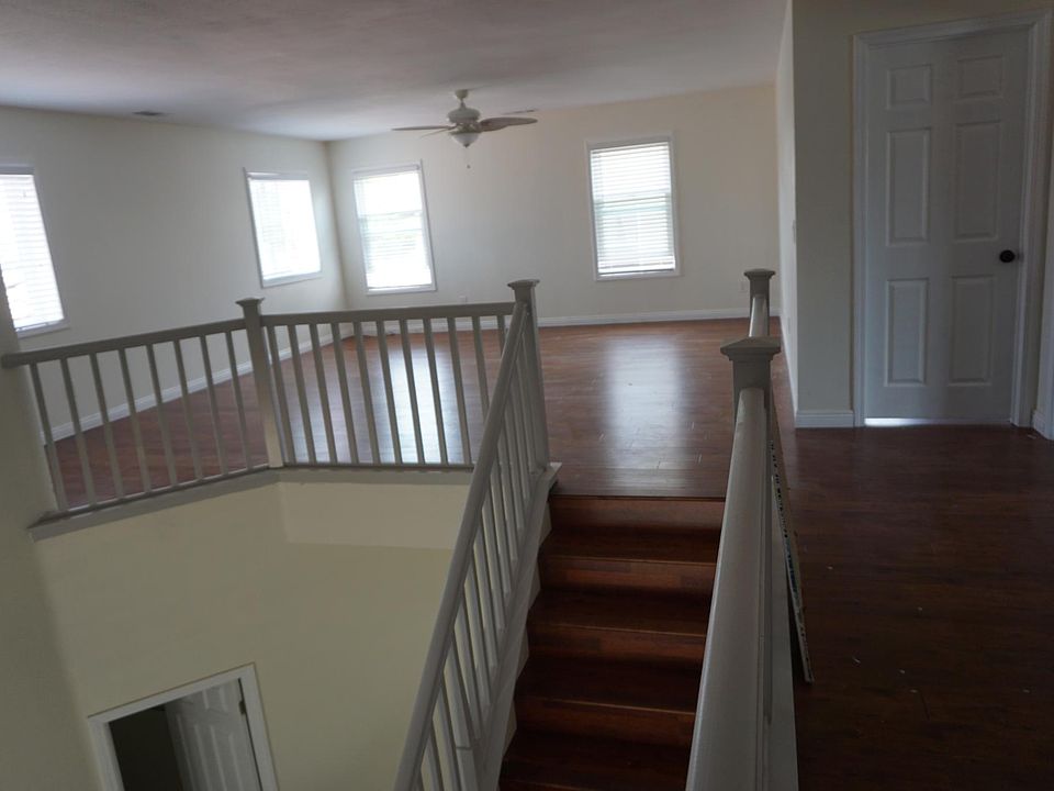 2nd image of 29459 Garnet St