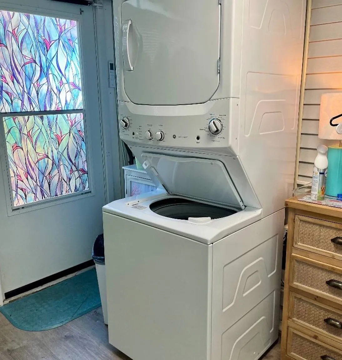1 bed, 408 sqft, $2,300 — Photo 2