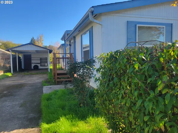 1477 NW Eden St, Roseburg, OR 97470
