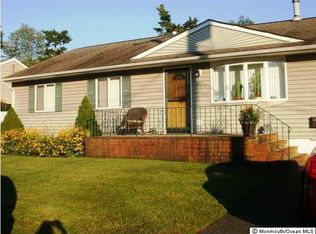 104 Fairway Dr, Brick, NJ 08724