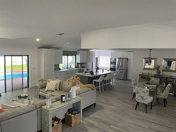 2nd image of 18235 104th Terrace