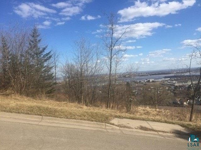 1st image of XXX1 W 7th St