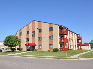 1110 28th Ave S, Moorhead, MN 56560