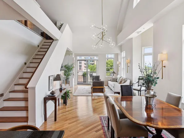 301 Clifton Ave APT 4A, Minneapolis, MN 55403