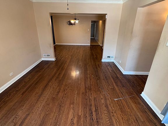 2nd image of 10806 S Eggleston Ave
