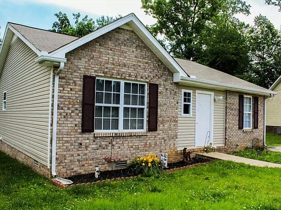 3rd image of 445 Terrier Way