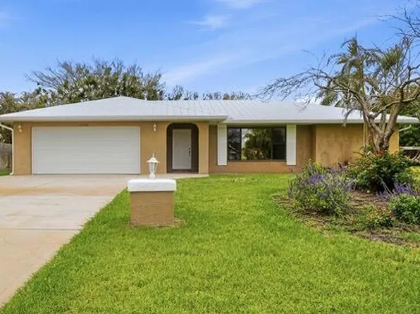 2402 SE Perugia Street, Port St Lucie, FL 34952