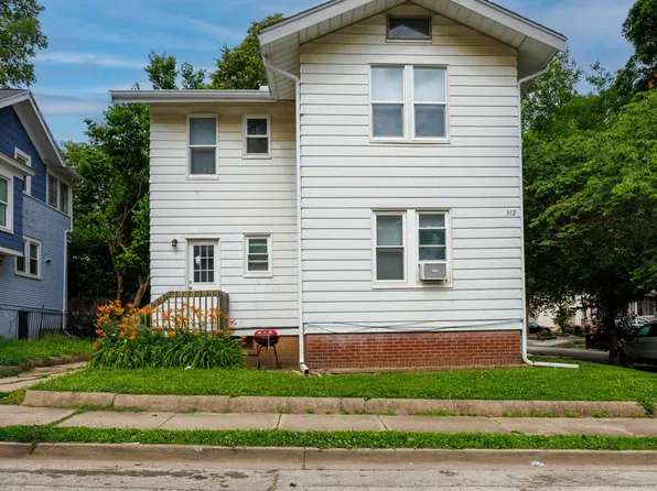 312 N McLean St, Bloomington, IL 61701